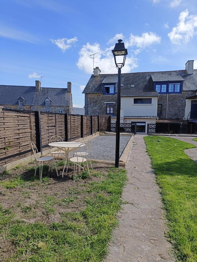 La Baie Du Mont Appartement De Vacances Proche Du Mont Saint Michel Roz-sur-Couesnon Exterior foto